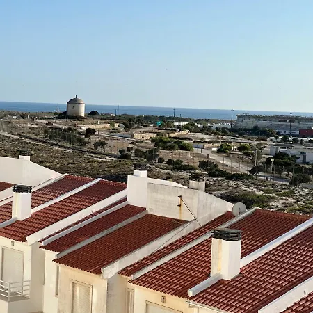 Apartman 87 - Beachfront Duplex *